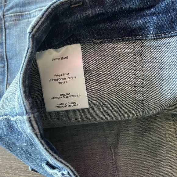 Women’s Silver Jeans Shorts - Size W31/L3 - Picture 2 of 4